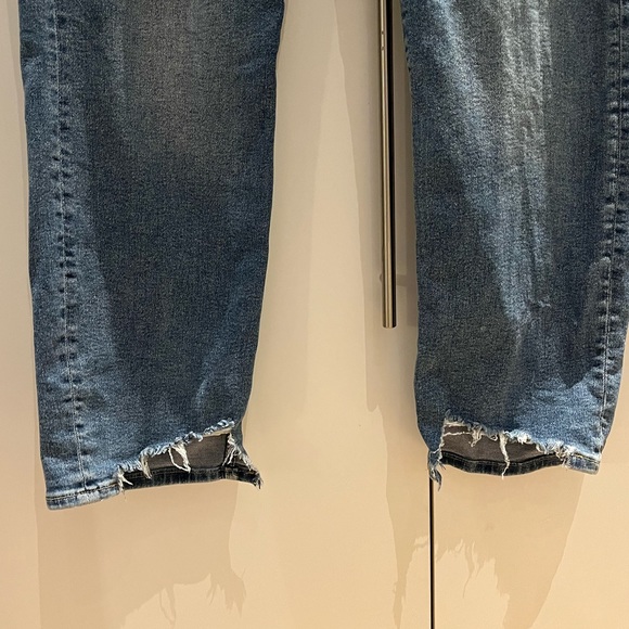 H&M Embrace Slim High Ankle Jeans - Picture 3 of 5